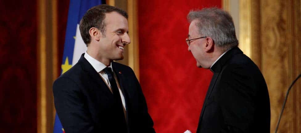 Solteros catolicos en Francia dura